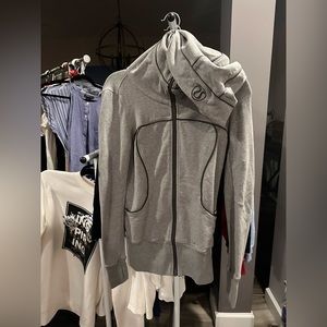 Lululemon zip up Scuba hoodie sz 4
